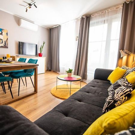 Apartament Miodowa 42 Z Miejscem Parkingowym Cracovia Esterno foto